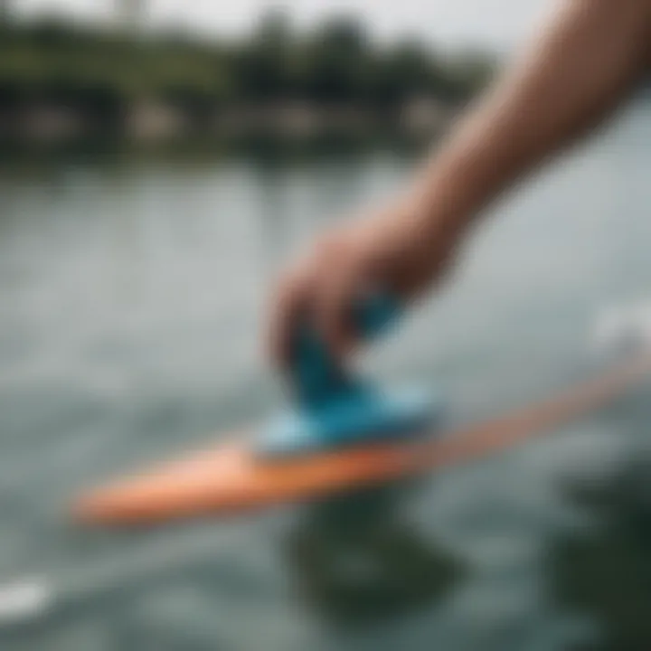 Maintenance tools for motor fins in paddle boarding